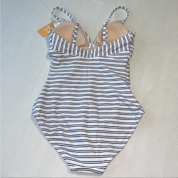 Kona Sol Target Triangle High Coverage One Piece Swimsuit Sz XS (0-2) - Picture 3 of 10